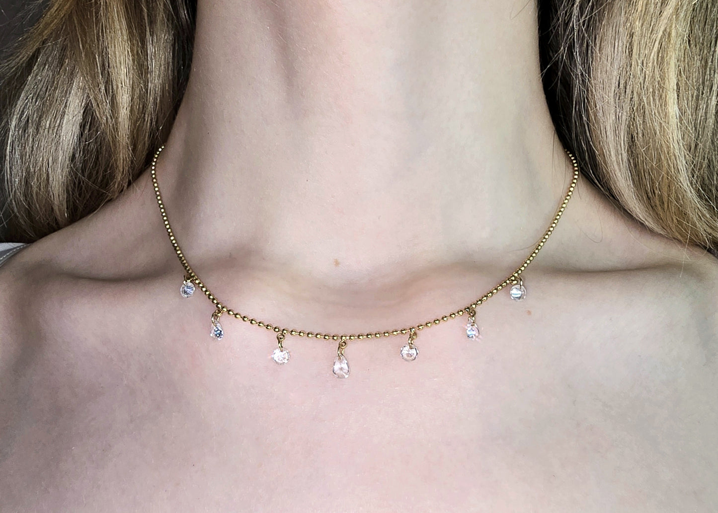 Collana della Linea ispirata Ai Bridgerton Un Filo